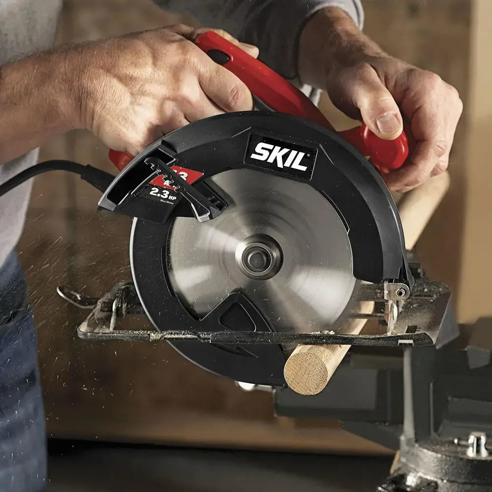 SKIL Corded Circular Saw 13 Amp Bevel Spindle Lock Tool